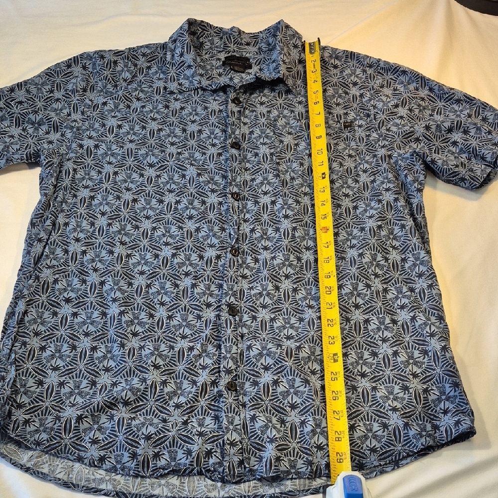 O'Neill Short Sleeve Classic Fit Button Down Mens Shirt w Geometric Pattern - Picture 4 of 11
